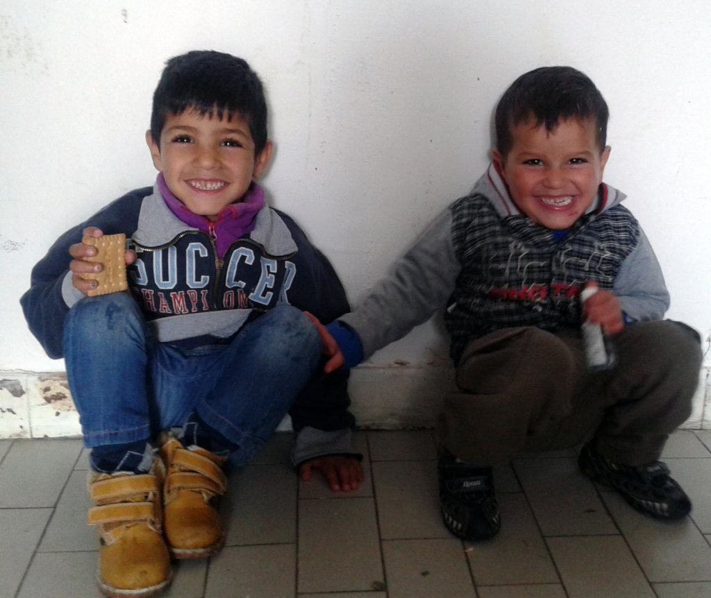 让我们帮助在塞尔维亚的叙利亚难民儿童!