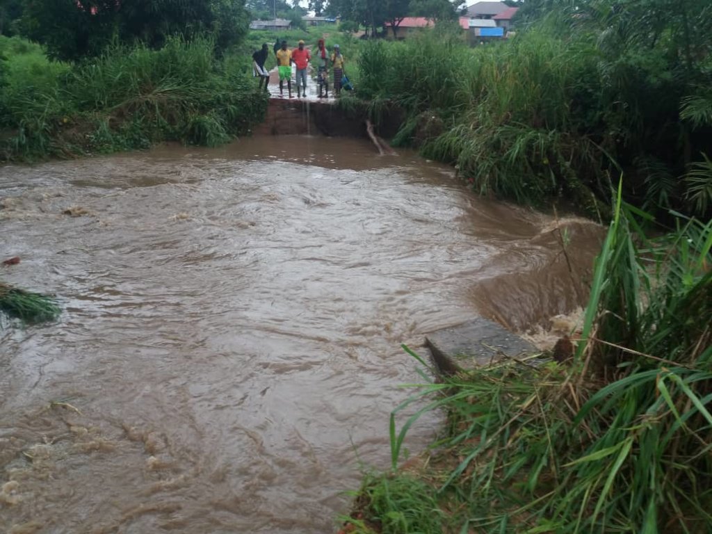 2019年9月，Makoba村附近受损的桥梁