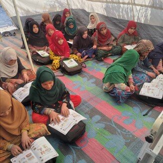 帮助阿富汗的妇女和女孩接受教育