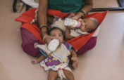 安全照顾和收养印度婴儿
