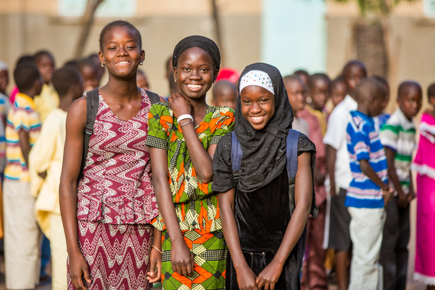 在塞内加尔教育女孩和消除贫困