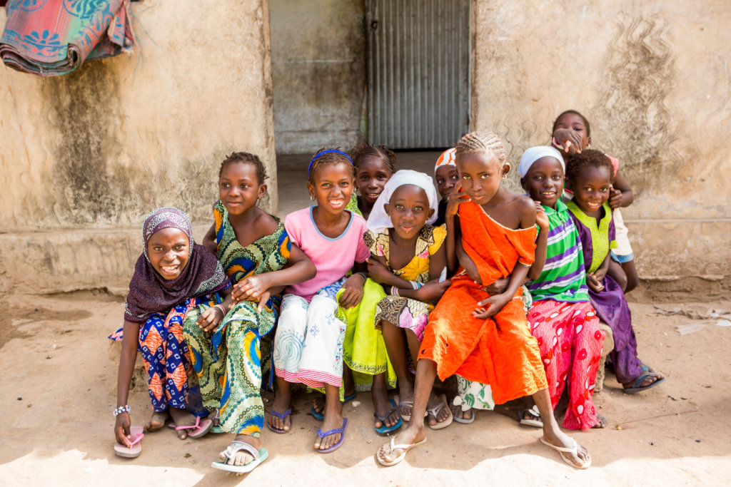 在塞内加尔教育女孩和消除贫困