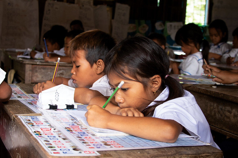 使60名柬埔寨儿童能够上学