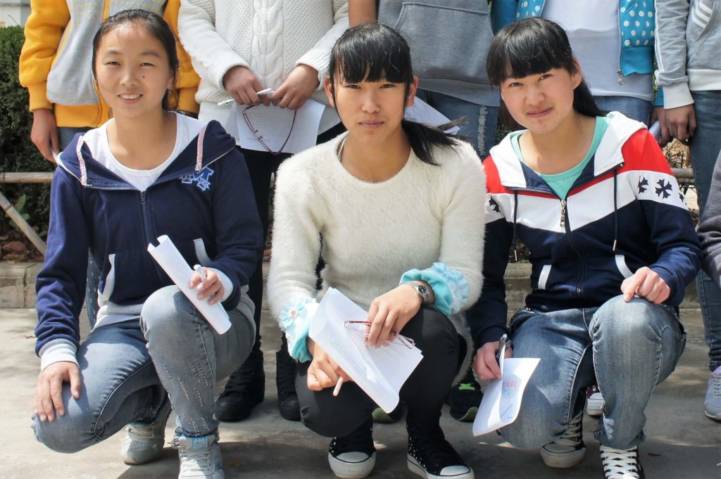 在中国农村教育和装备的女孩