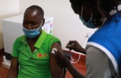 支持肯尼亚农村地区的Covid-19疫苗规划