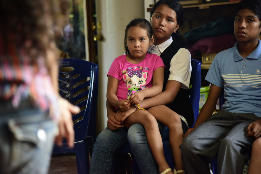 在墨西哥保护800名儿童免受性虐待