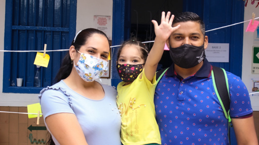 支持在哥伦比亚的委内瑞拉移民家庭