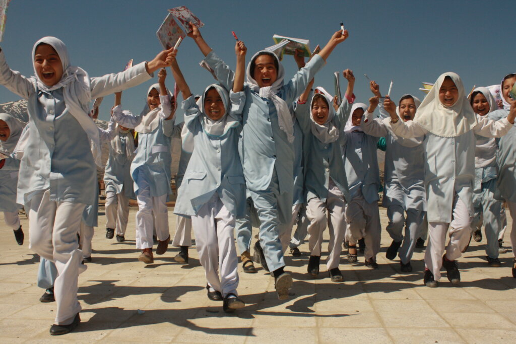 支持阿富汗女童教育