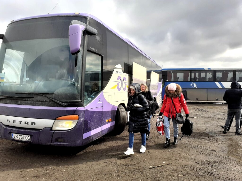 连接逃离乌克兰战争的难民